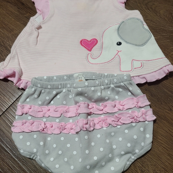 Elephant Outfit - Picture 5 of 5